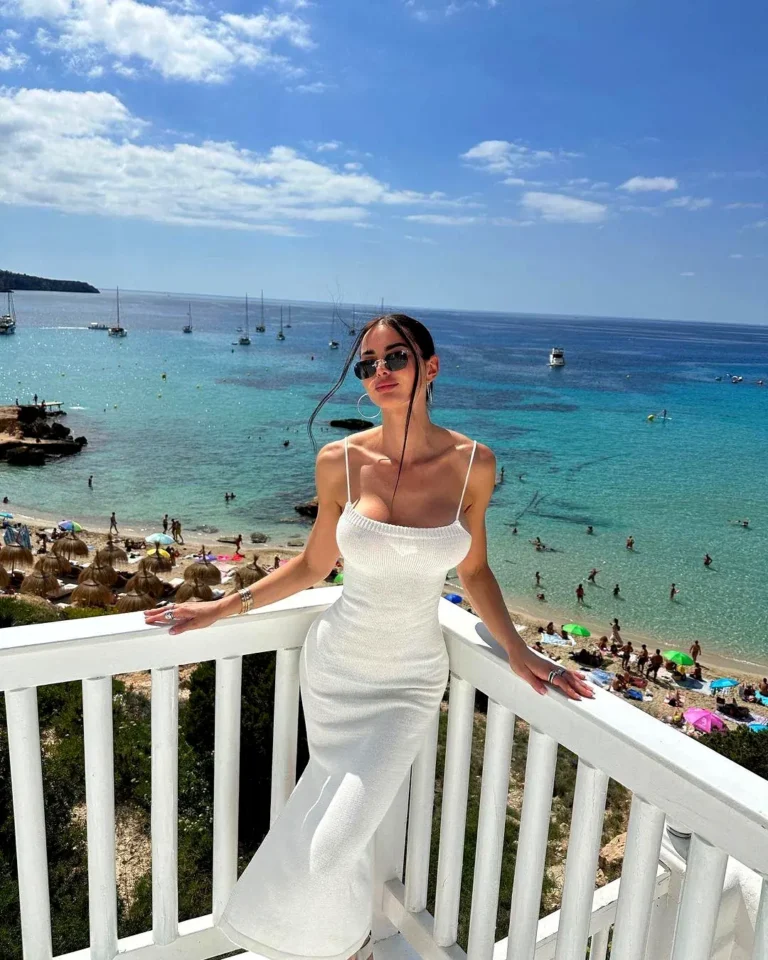 Альбина, Возраст: 25, Рост: 174, Вес: 56.